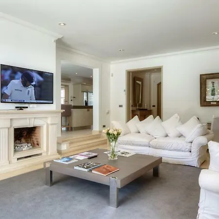 Sleeps 12 Pool Air Con Wifi Villa *