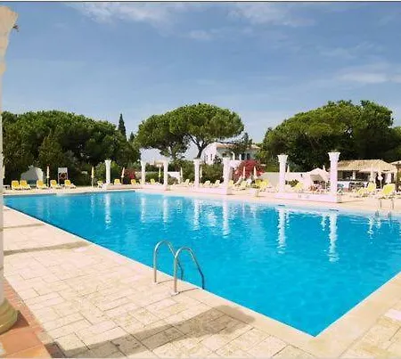 Sleeps 12 Pool Air Con Wifi